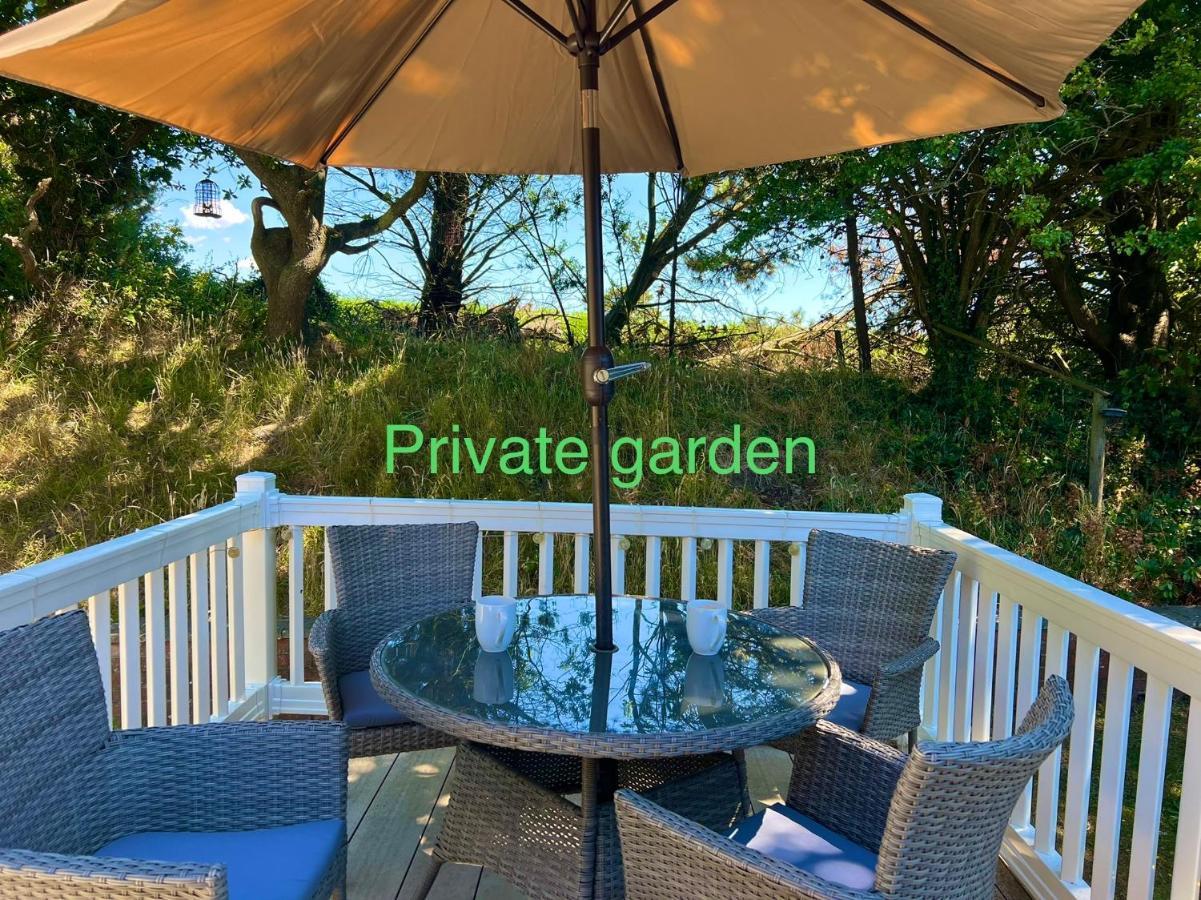 Jungle Lodge Lymington Exteriér fotografie